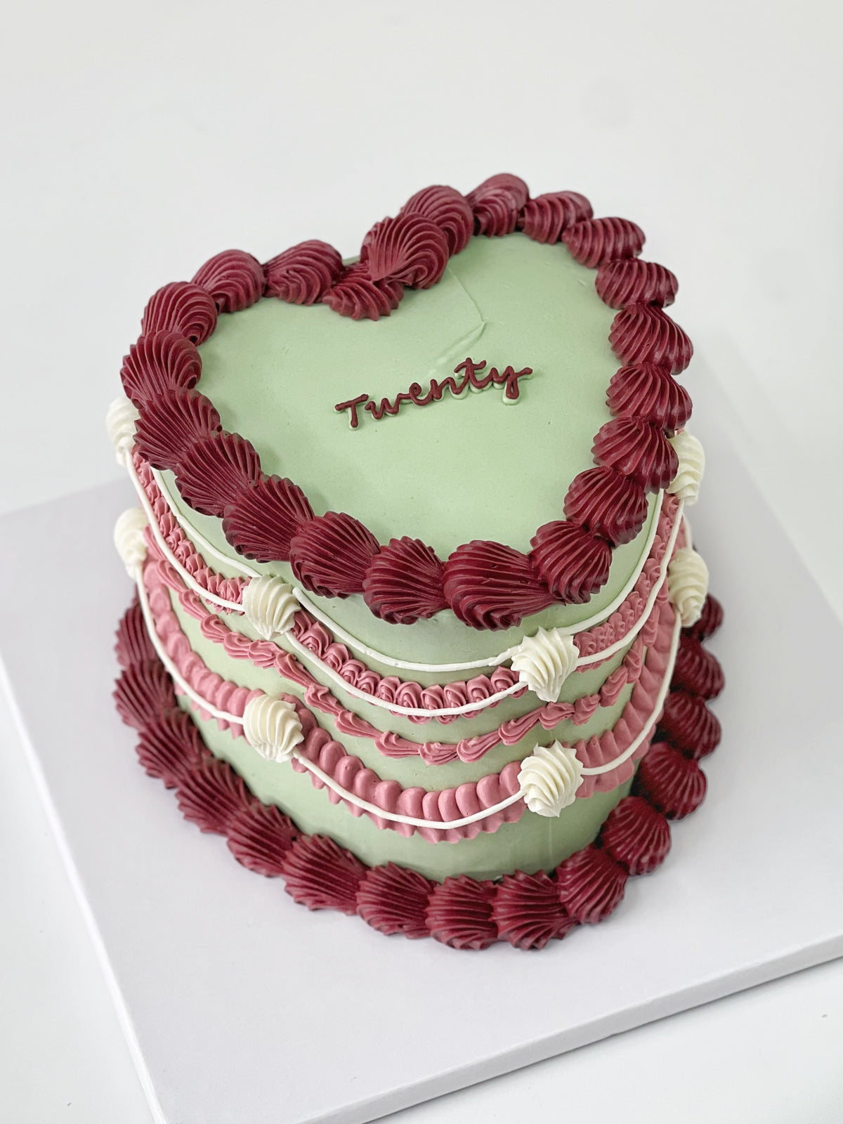 Frilly Retro Cake