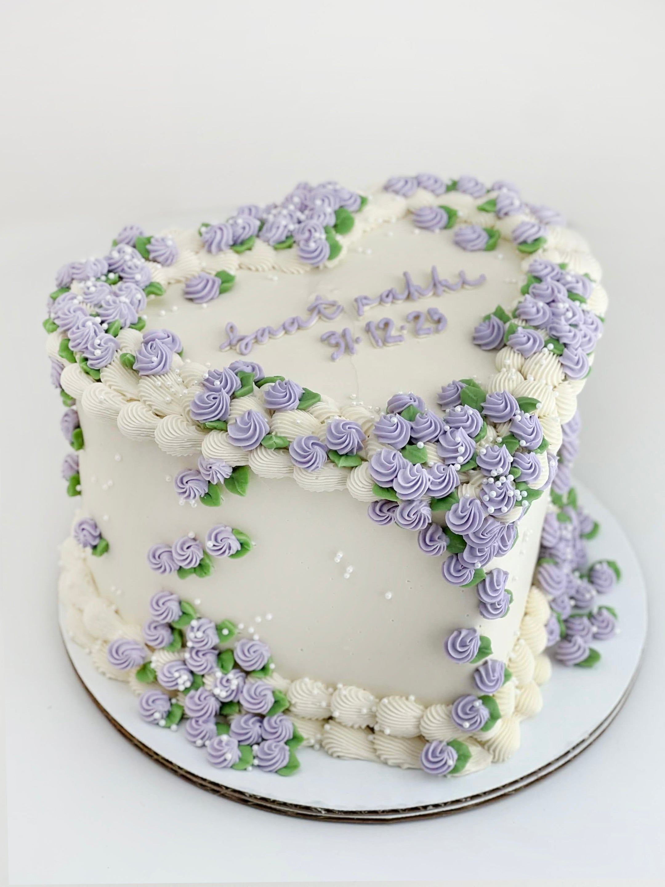 Purple Roses Cake